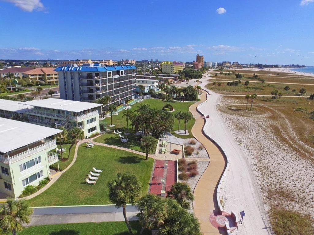 Tropic Terrace #35 - Beachfront Resort St. Pete Beach Exterior photo